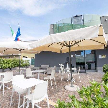 San Valentino Hotel Villa di Serio Buitenkant foto